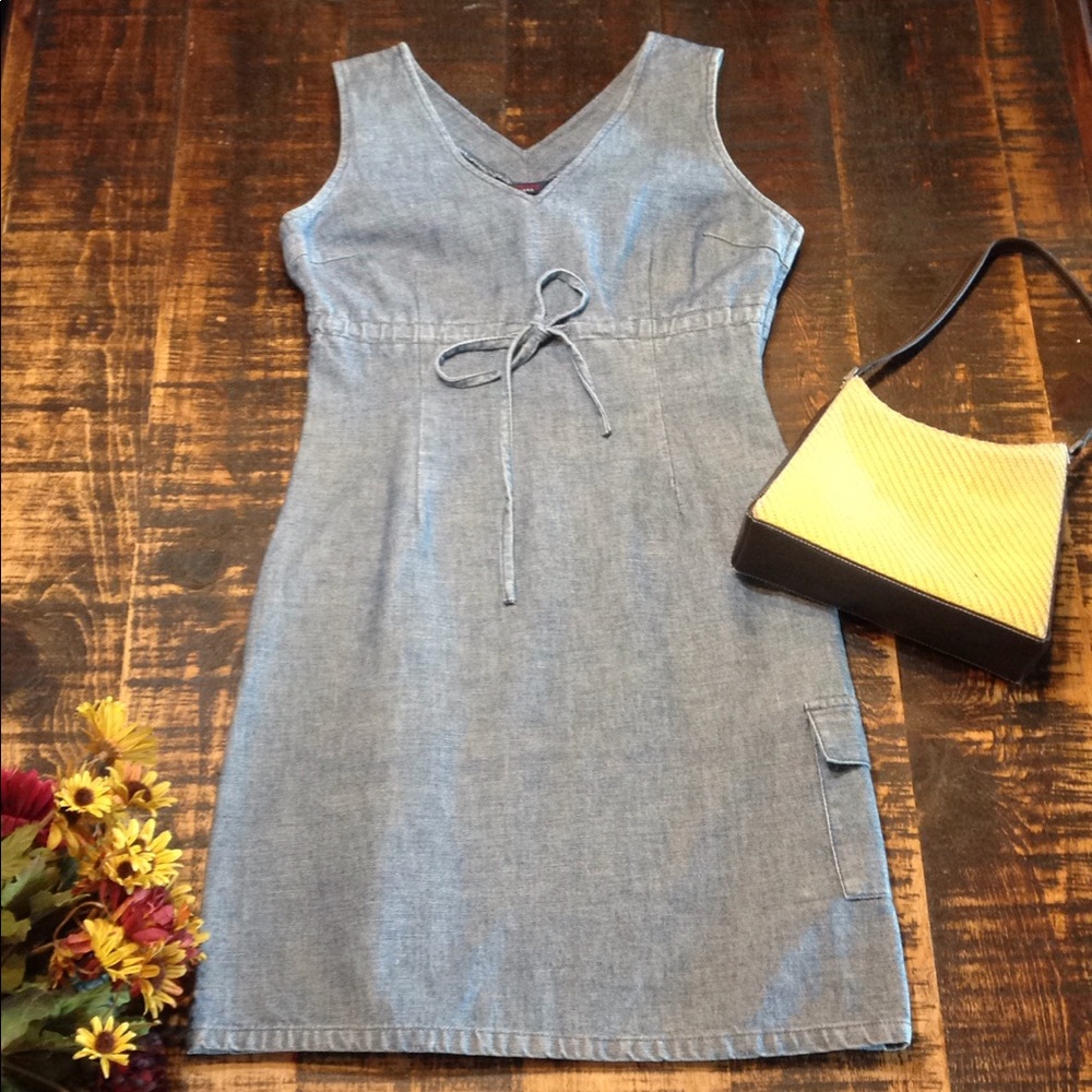 🎉HP🎉Tommy Hilfiger Vintage (90s) Denim Dress!